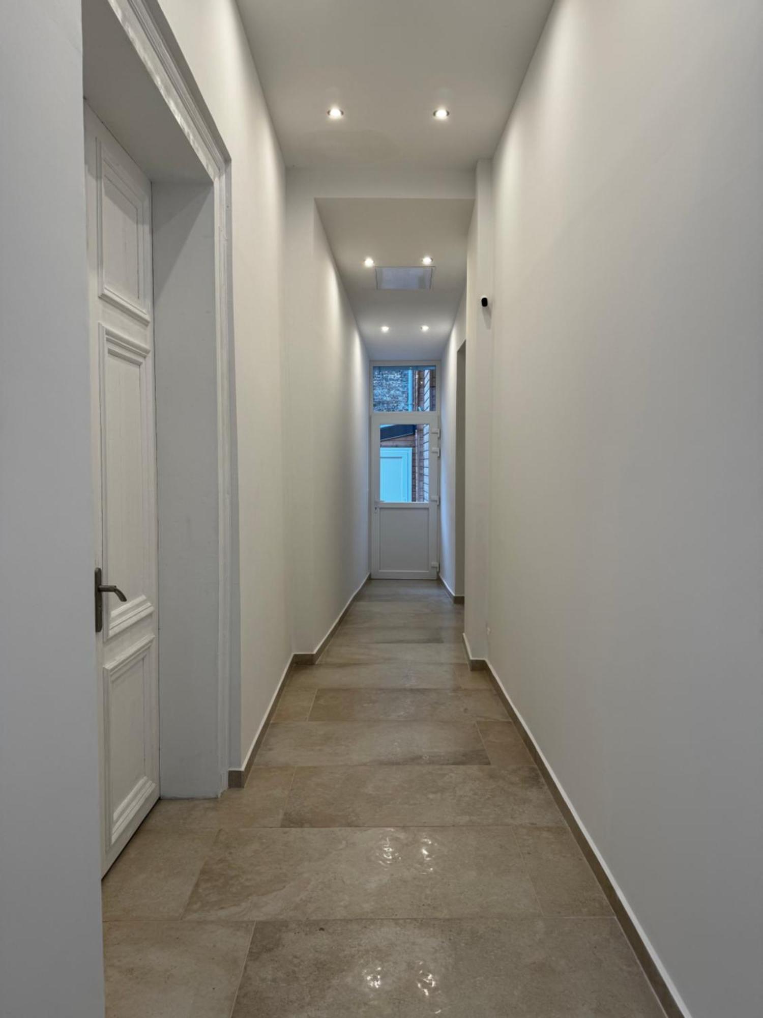 Apartment La